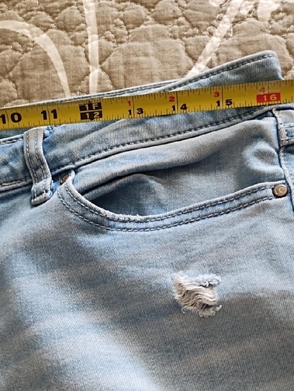 LC Lauren Conrad Light Blue Distressed Jeans - Picture 13 of 14